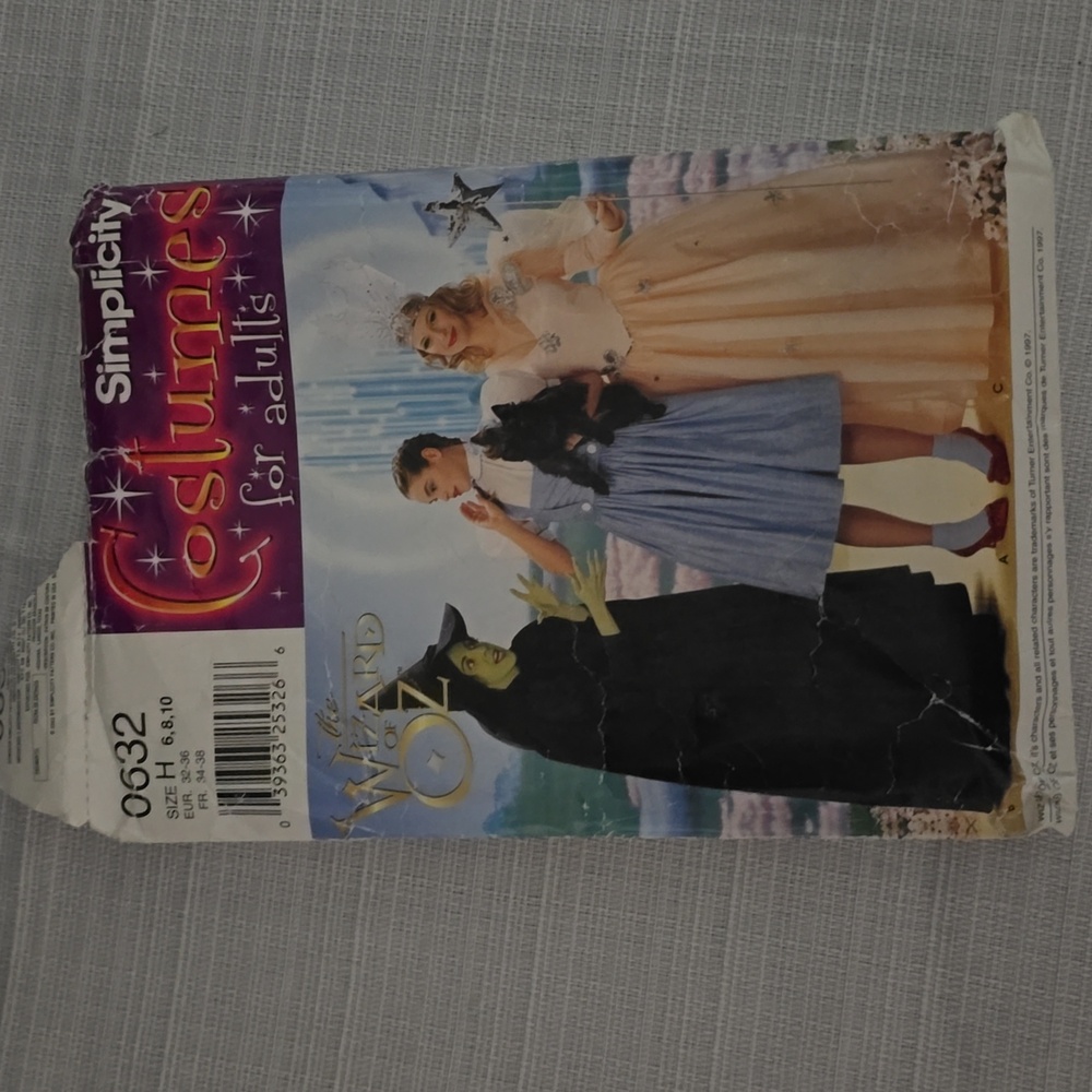 Simplicity Pattern Costume  Wizard Of Oz 0632 Sz H 6,8,10 Neatly Cut/Complete 97
